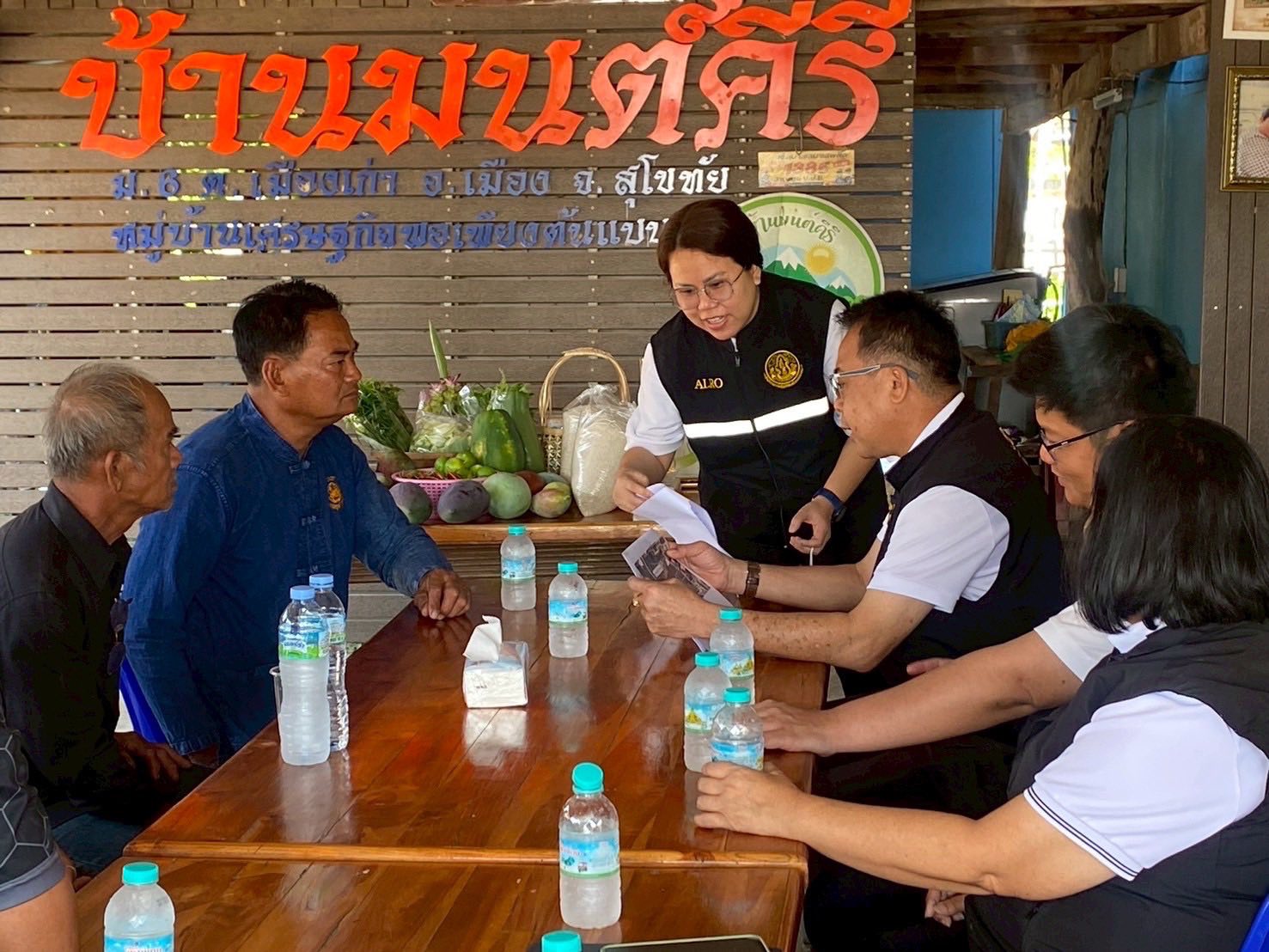 title - ส.ป.ก. ร่วมติดตามรัฐมนตรีช่วยว่าการกระทรวงเกษตรและสหกรณ์ (นางสาวปิยะรัฐชย์ ติยะไพรัช) ลงพื้นที่การตรวจราชการ ณ สหกรณ์แปรรูปกล้วยแปรรูป และตรวจเยี่ยมกลุ่มวิสาหกิจชุมชนข้าวชุมชนบ้านมนต์คีรี จังหวัดสุโขทัย